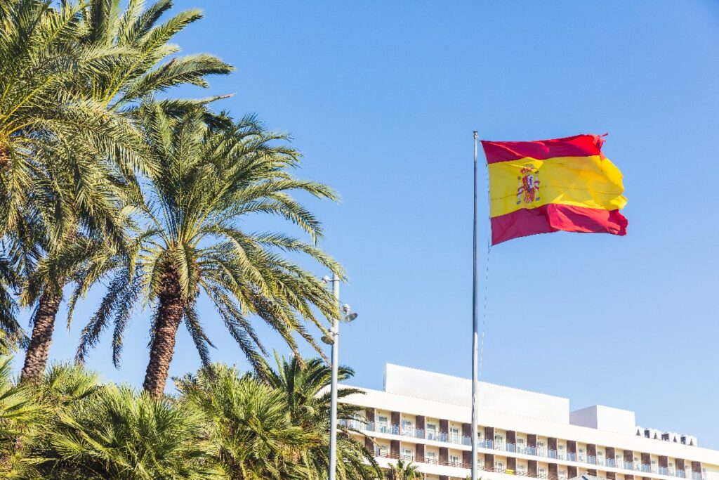 Cómo obtener la residencia en España paso a paso en 2026